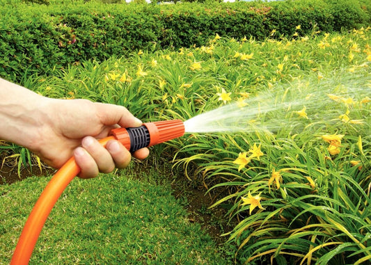 Esguicho em Plástico Tramontina com Engate Rosqueado e Jato Regulável para Mangueira 1/2"